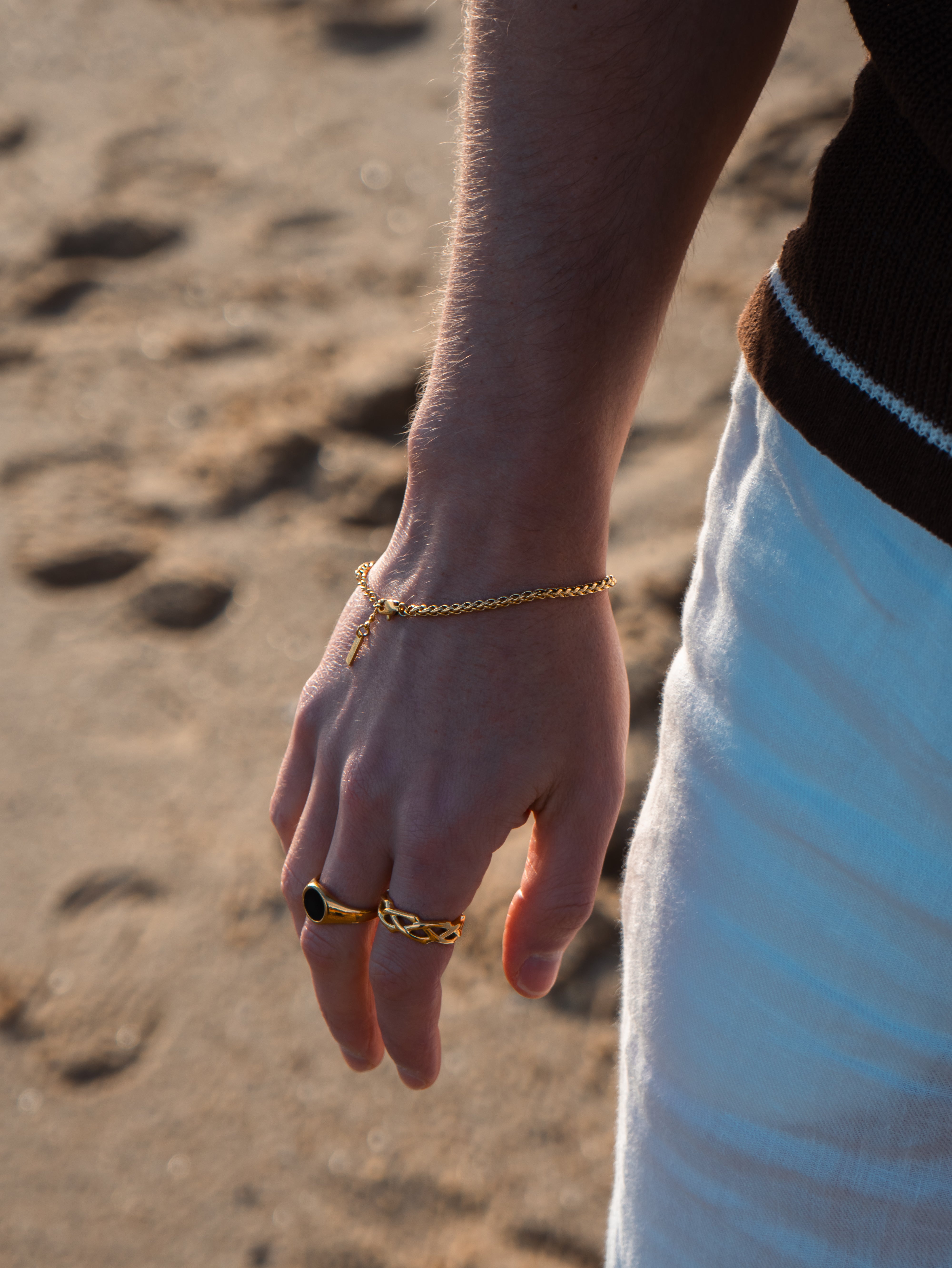 CIVIX RING (GOLD)