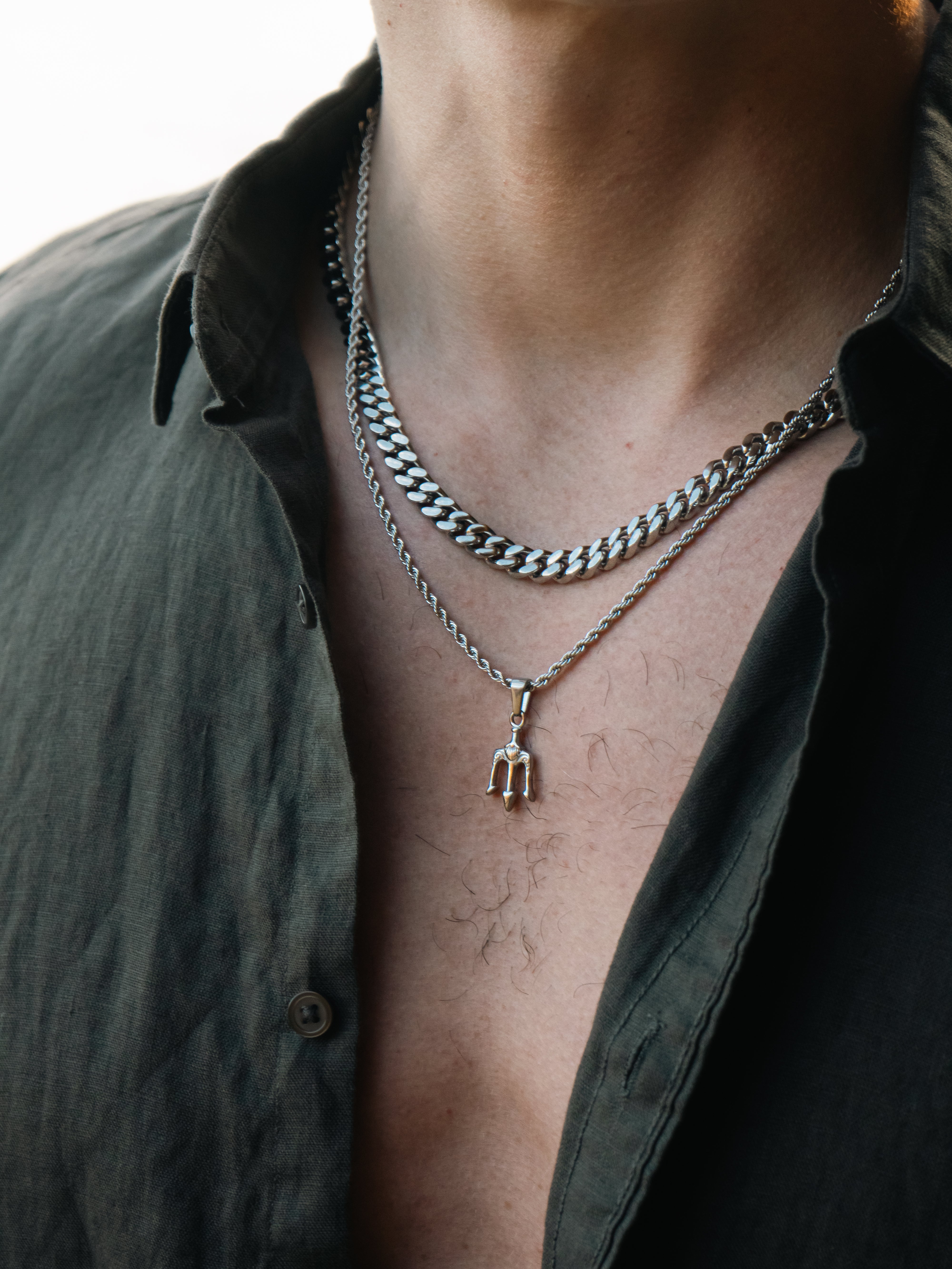 TRIDENT PENDANT (WHITE GOLD)