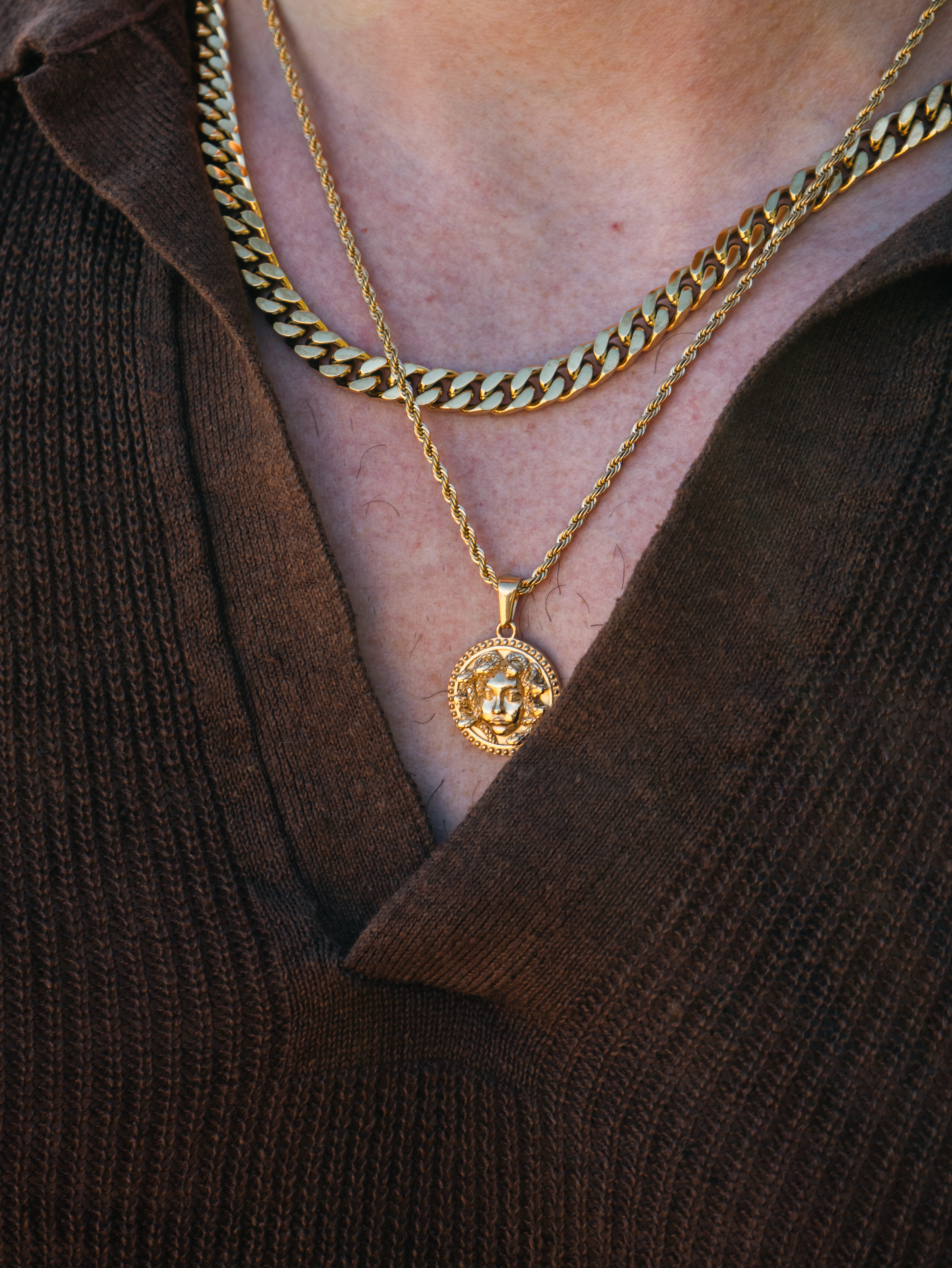MEDUSA PENDANT (GOLD)