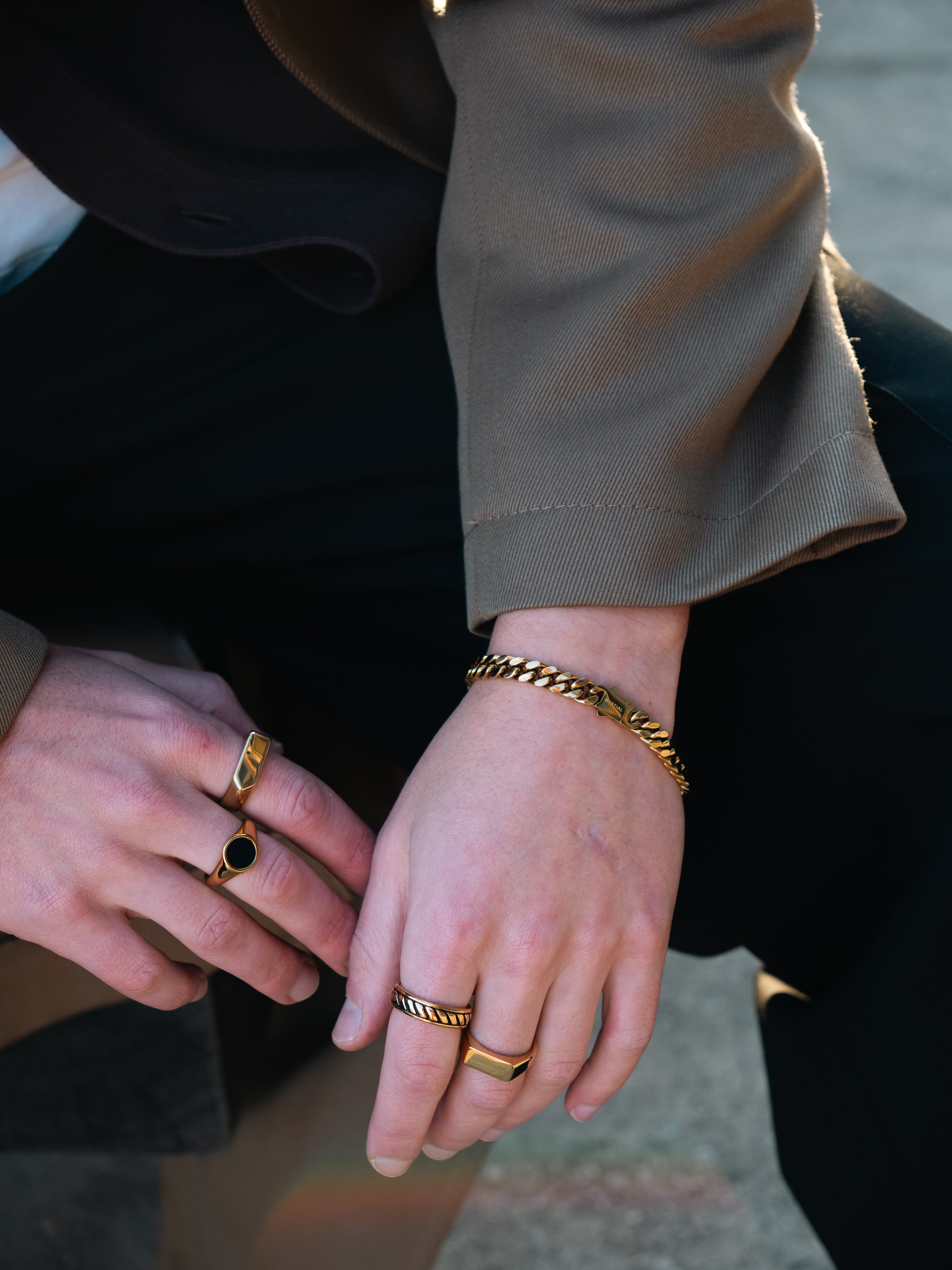TORUS RING (GOLD)