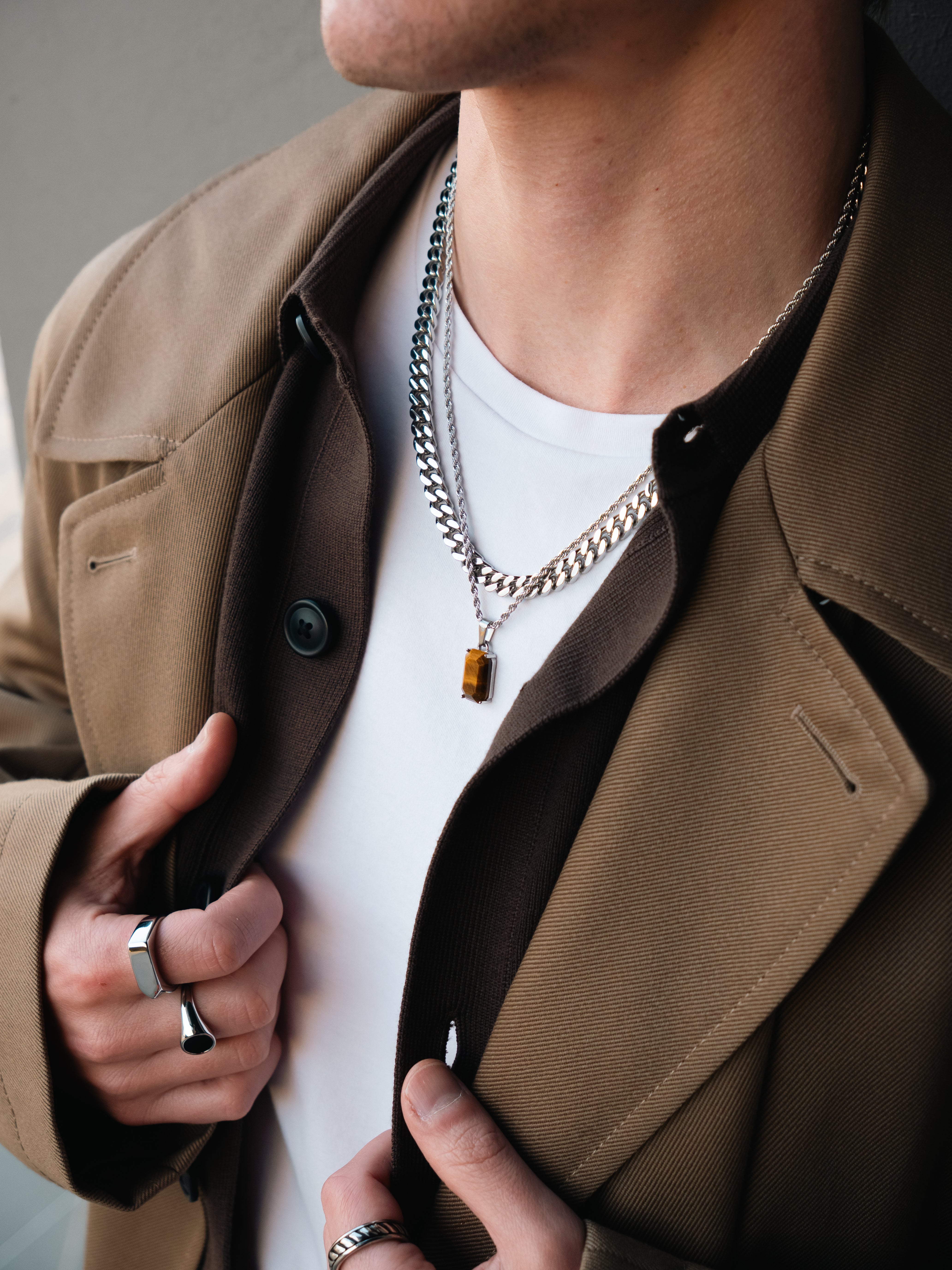 EMBR PENDANT (WHITE GOLD)