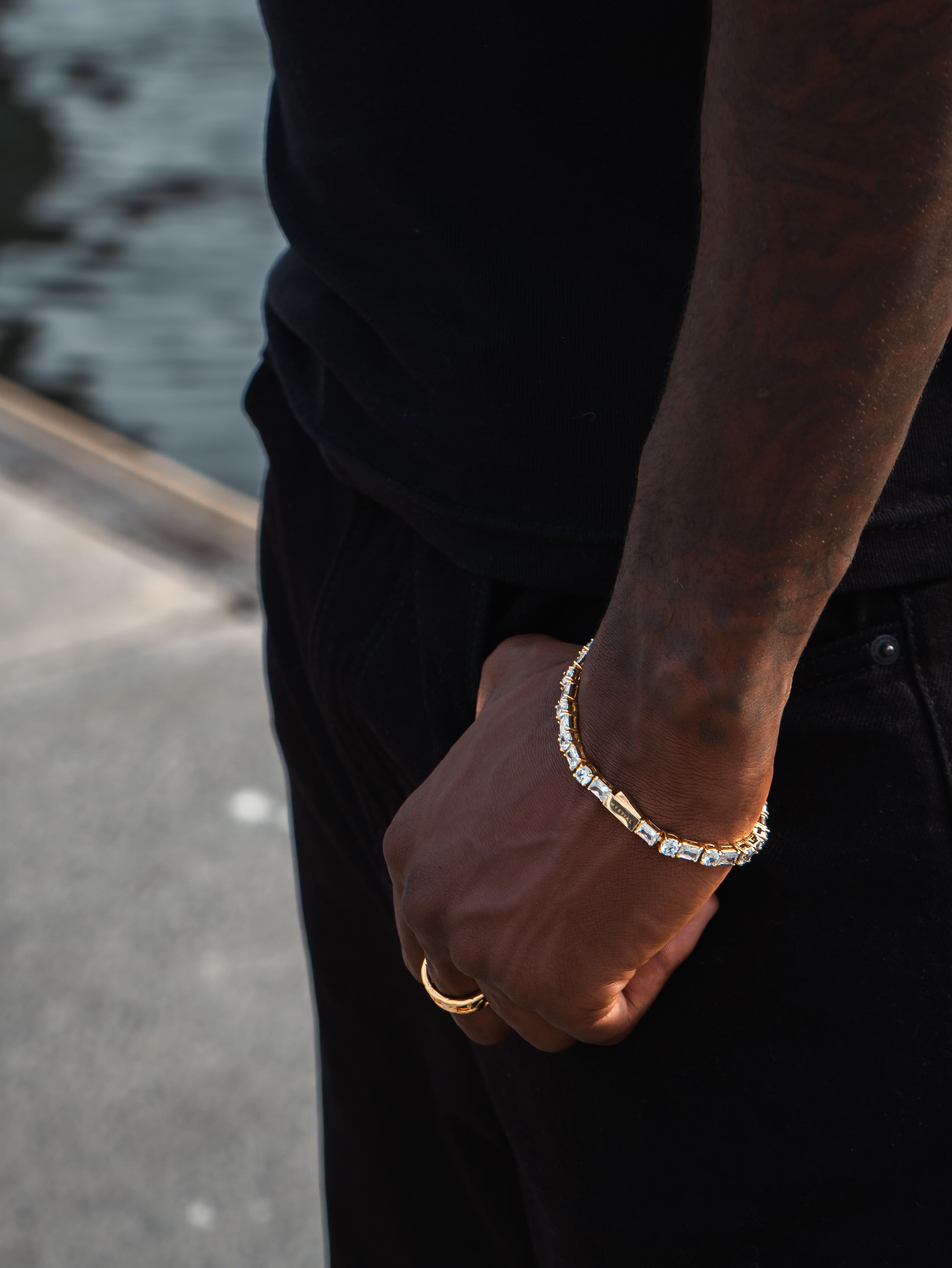 CLUSTERED TENNIS BRACELET (GOLD) 5MM