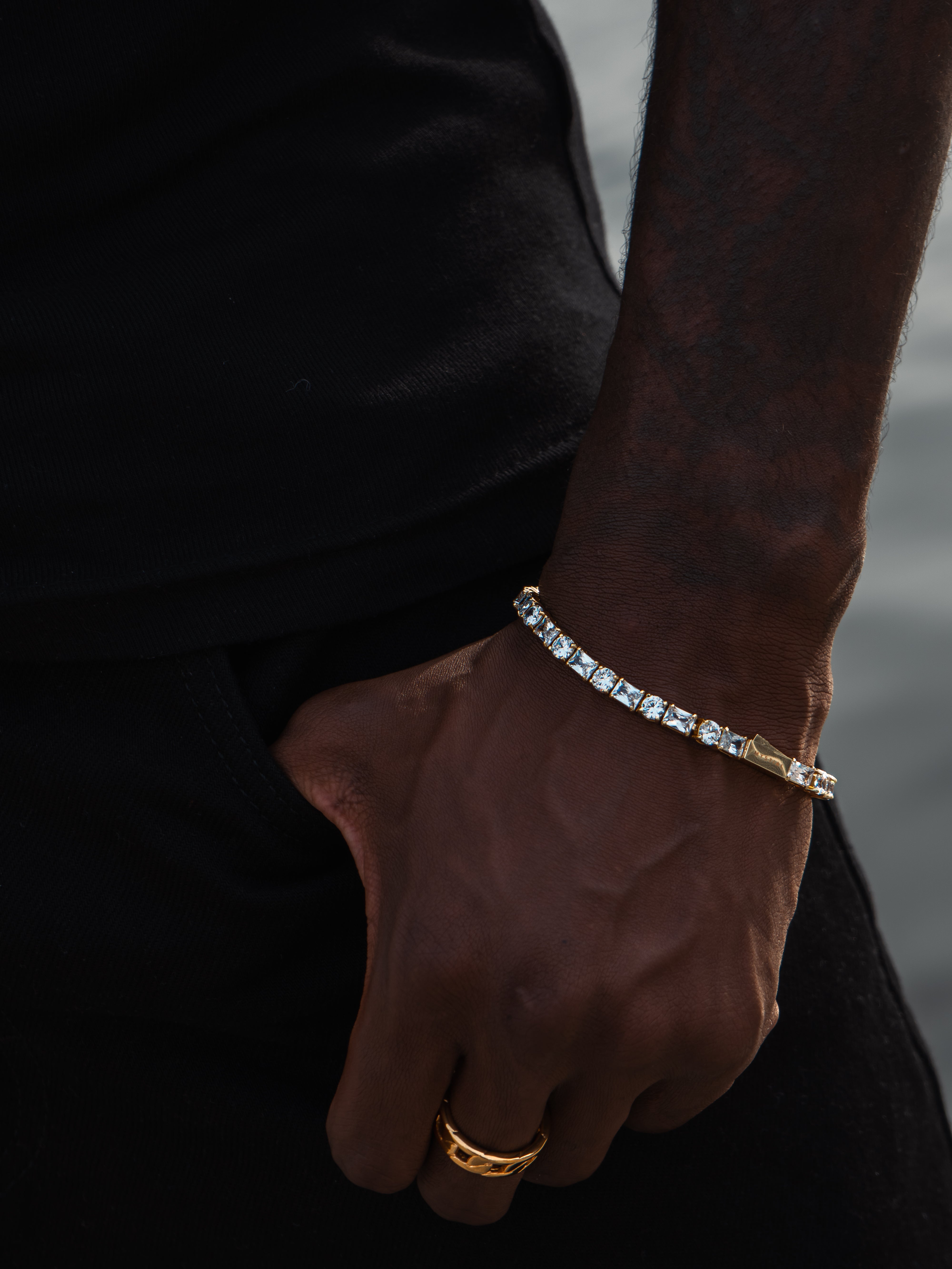 CLUSTERED TENNIS BRACELET (GOLD) 5MM