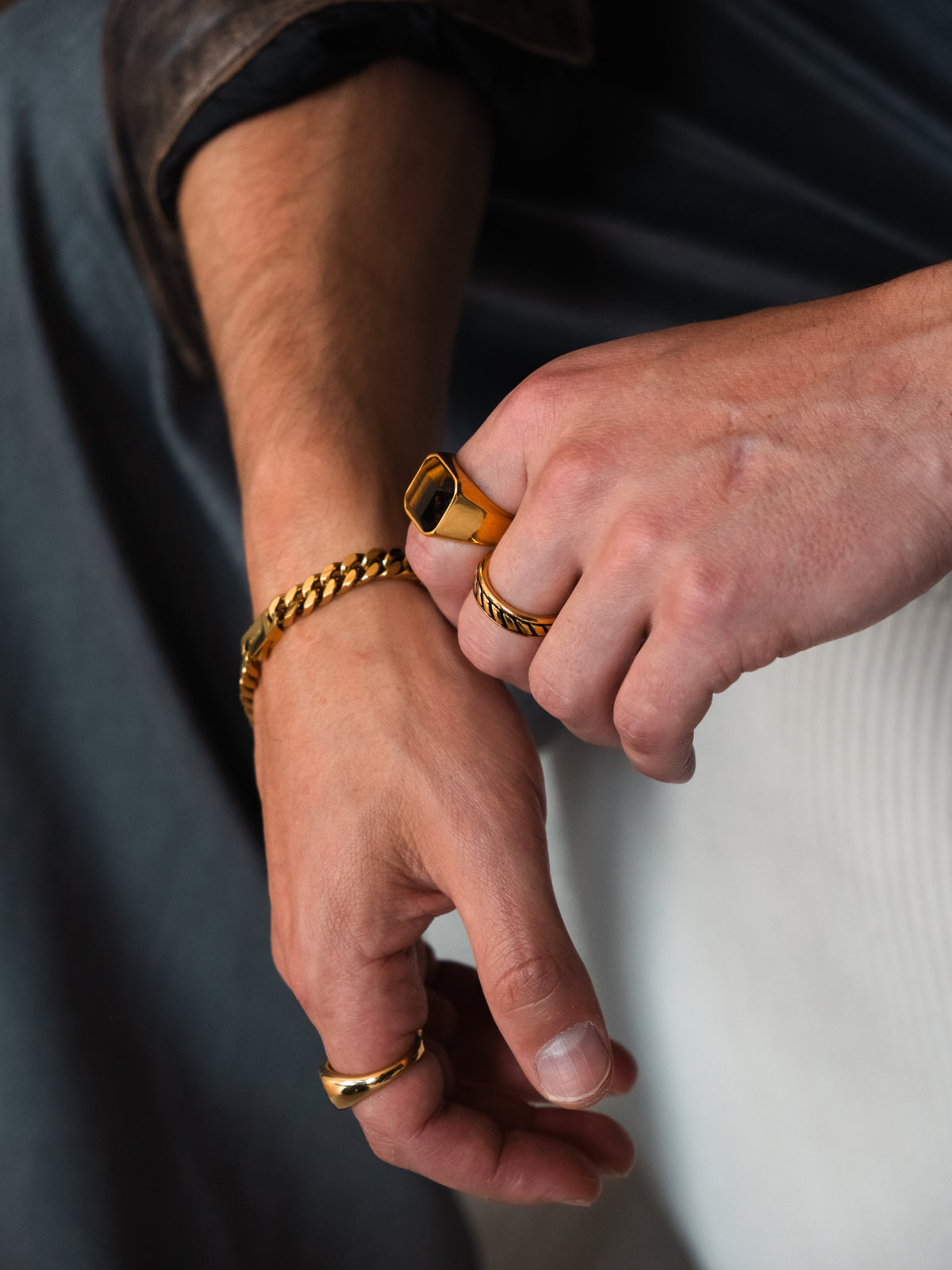 TYRIX RING (GOLD)