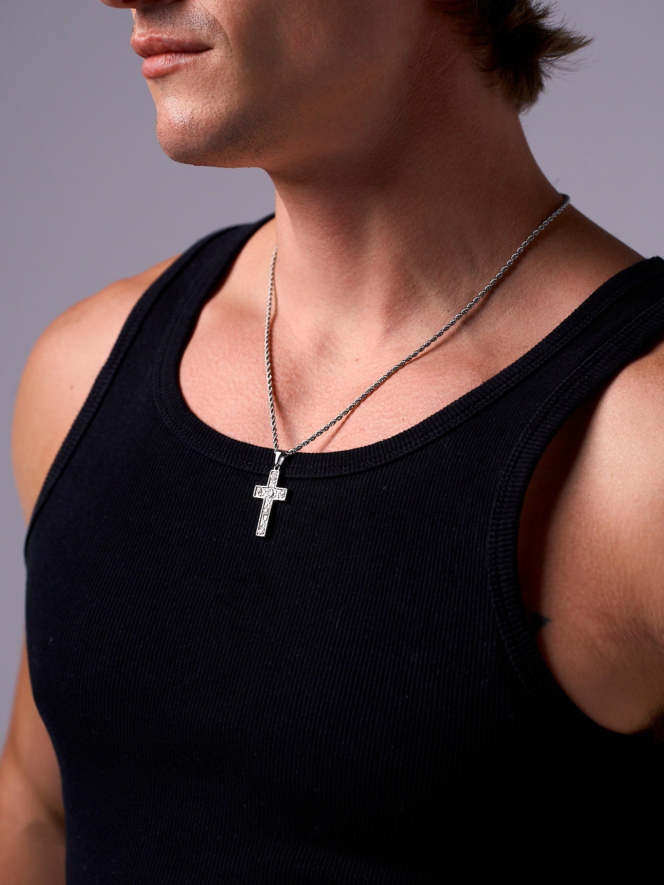 ROSE CROSS PENDANT (WHITE GOLD)