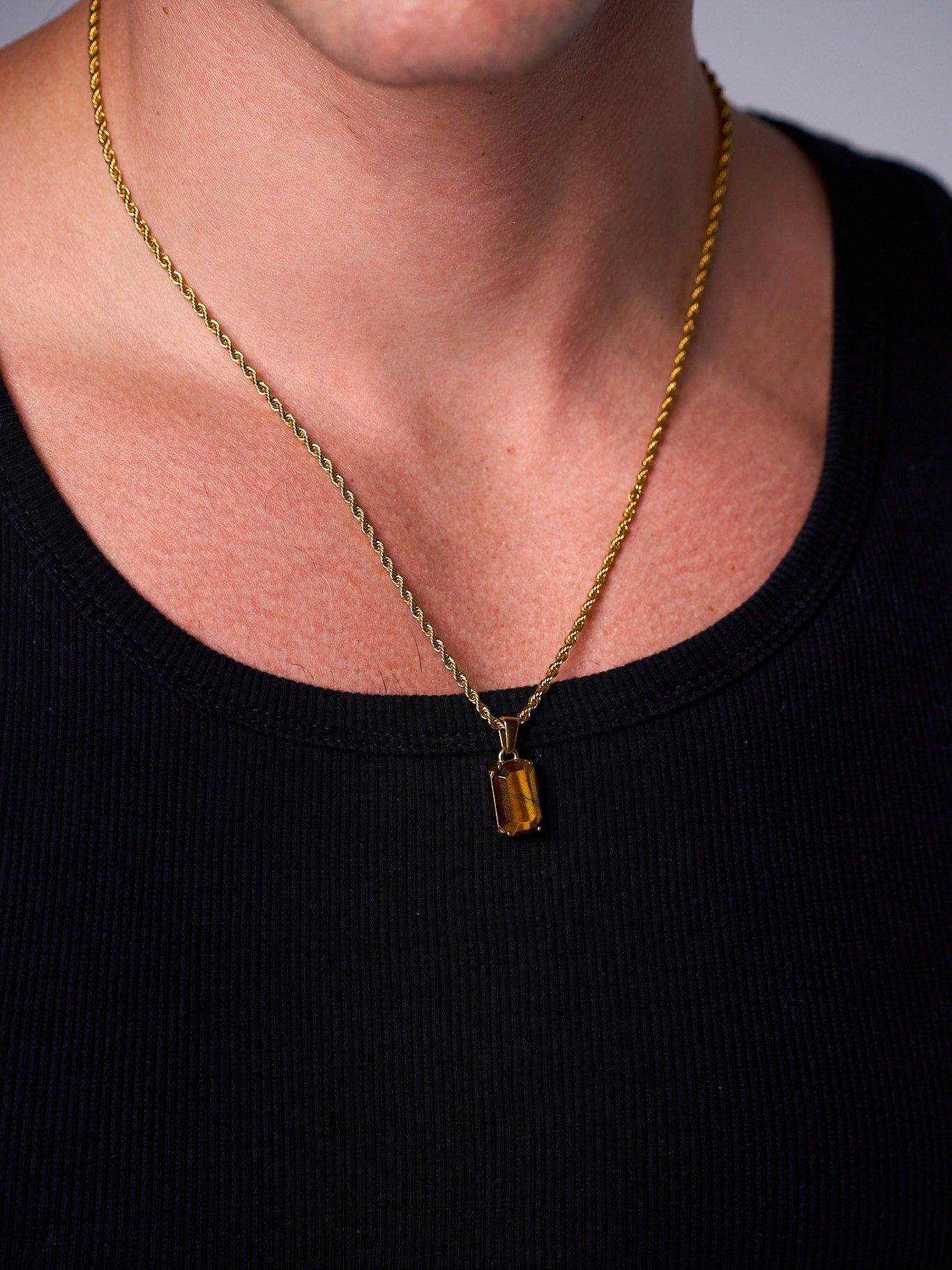 EMBR PENDANT (GOLD)