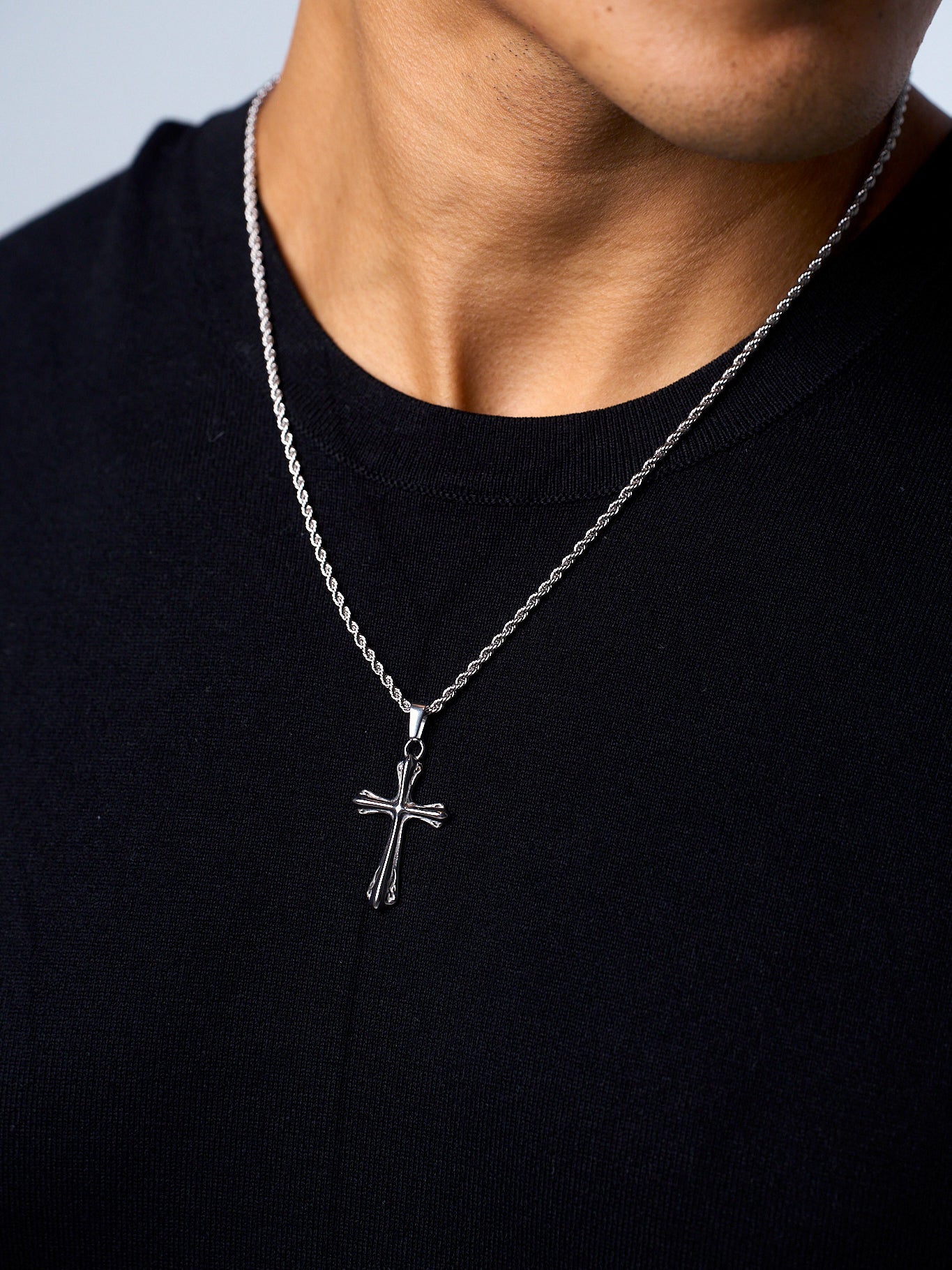 AXEN CROSS (WHITE GOLD)