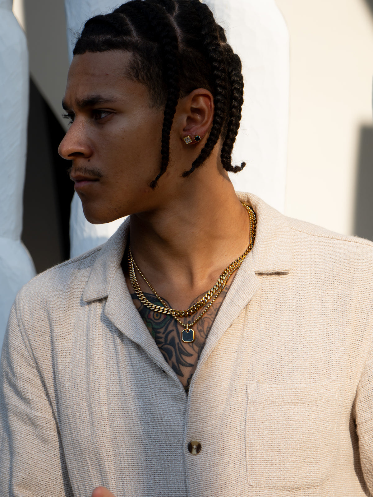 ELARIS STUDS (GOLD)