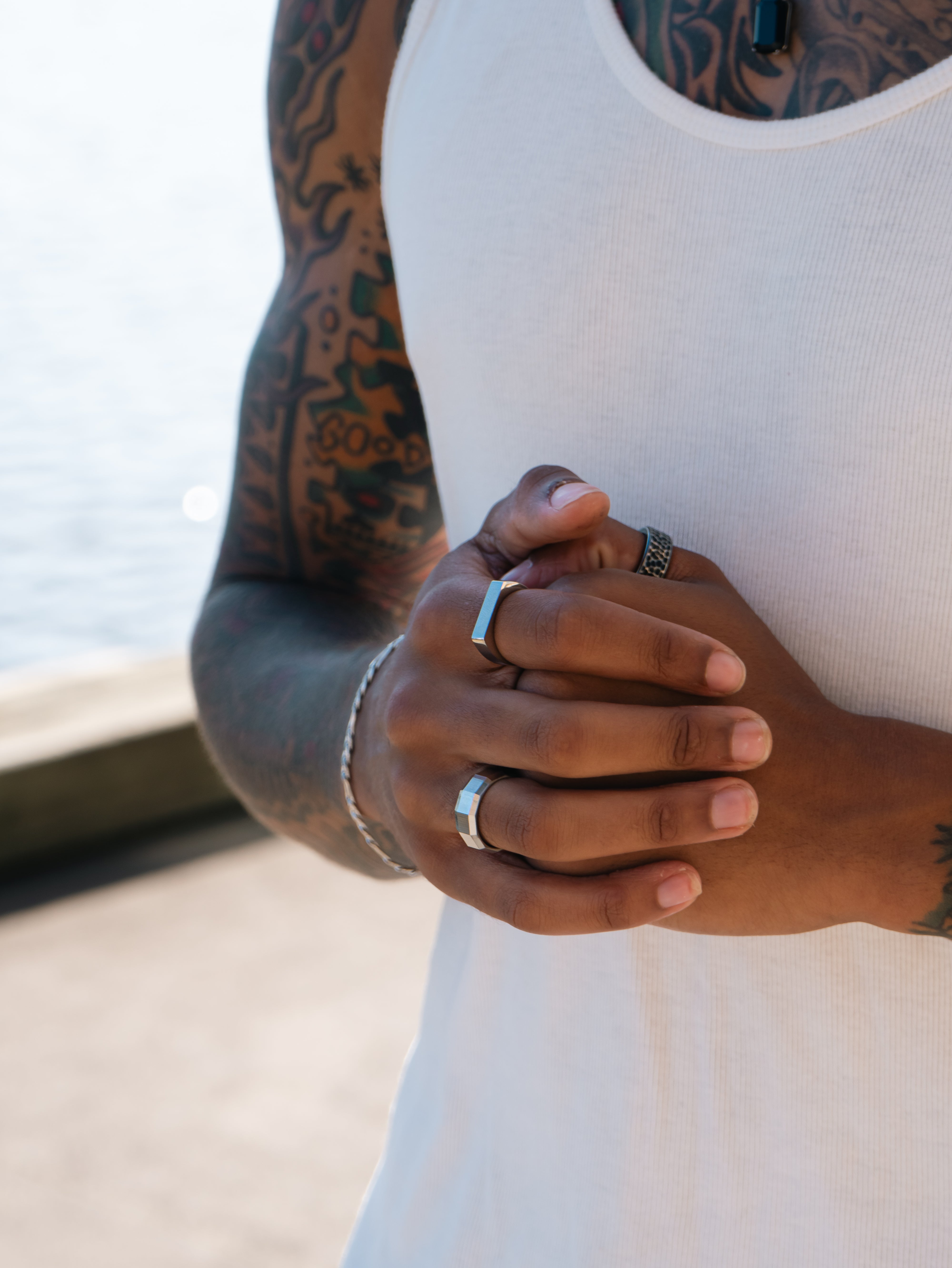SLATE SIGNET RING (WHITE GOLD)