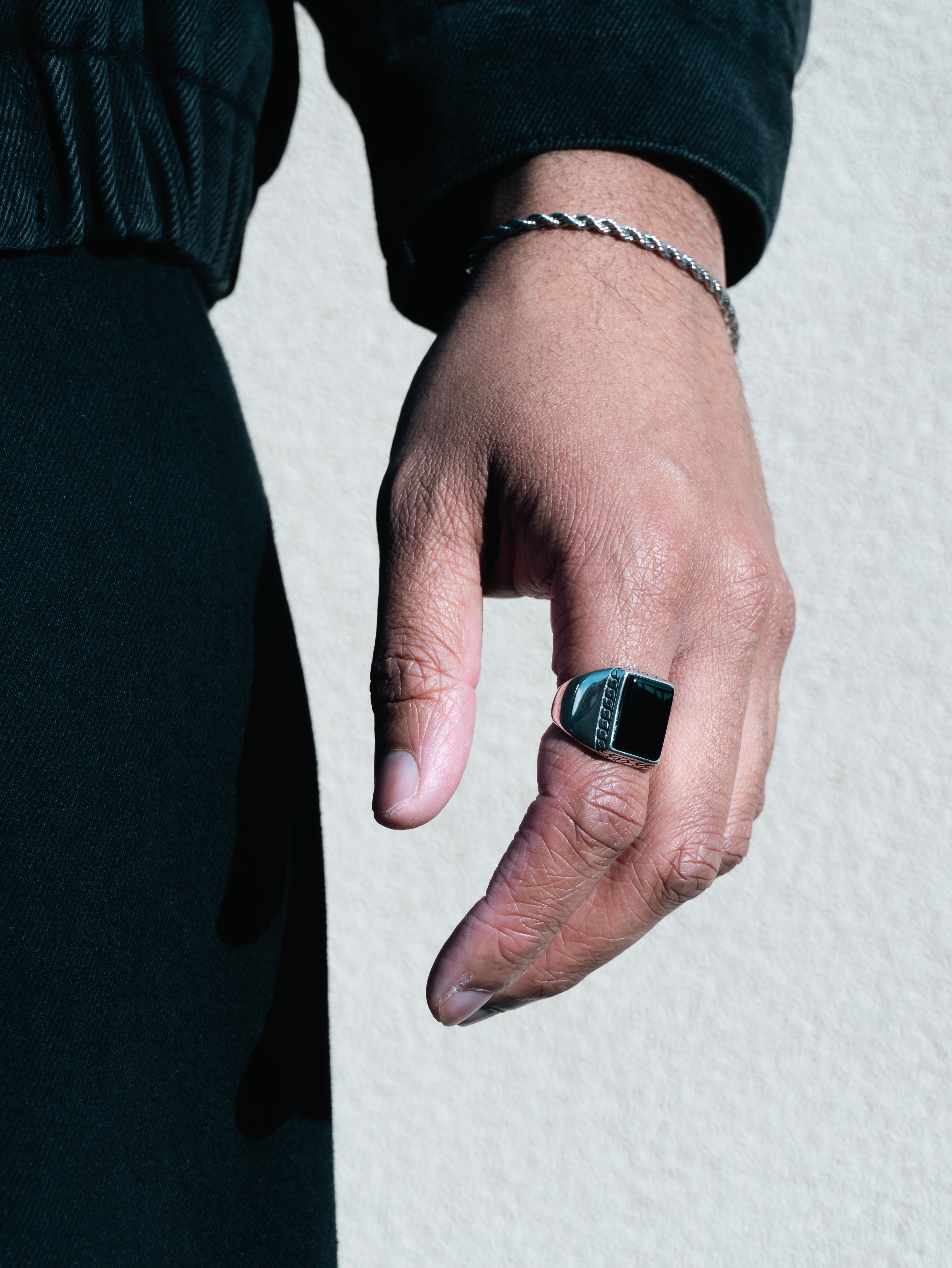 VEYRA RING (STERLING SILVER)
