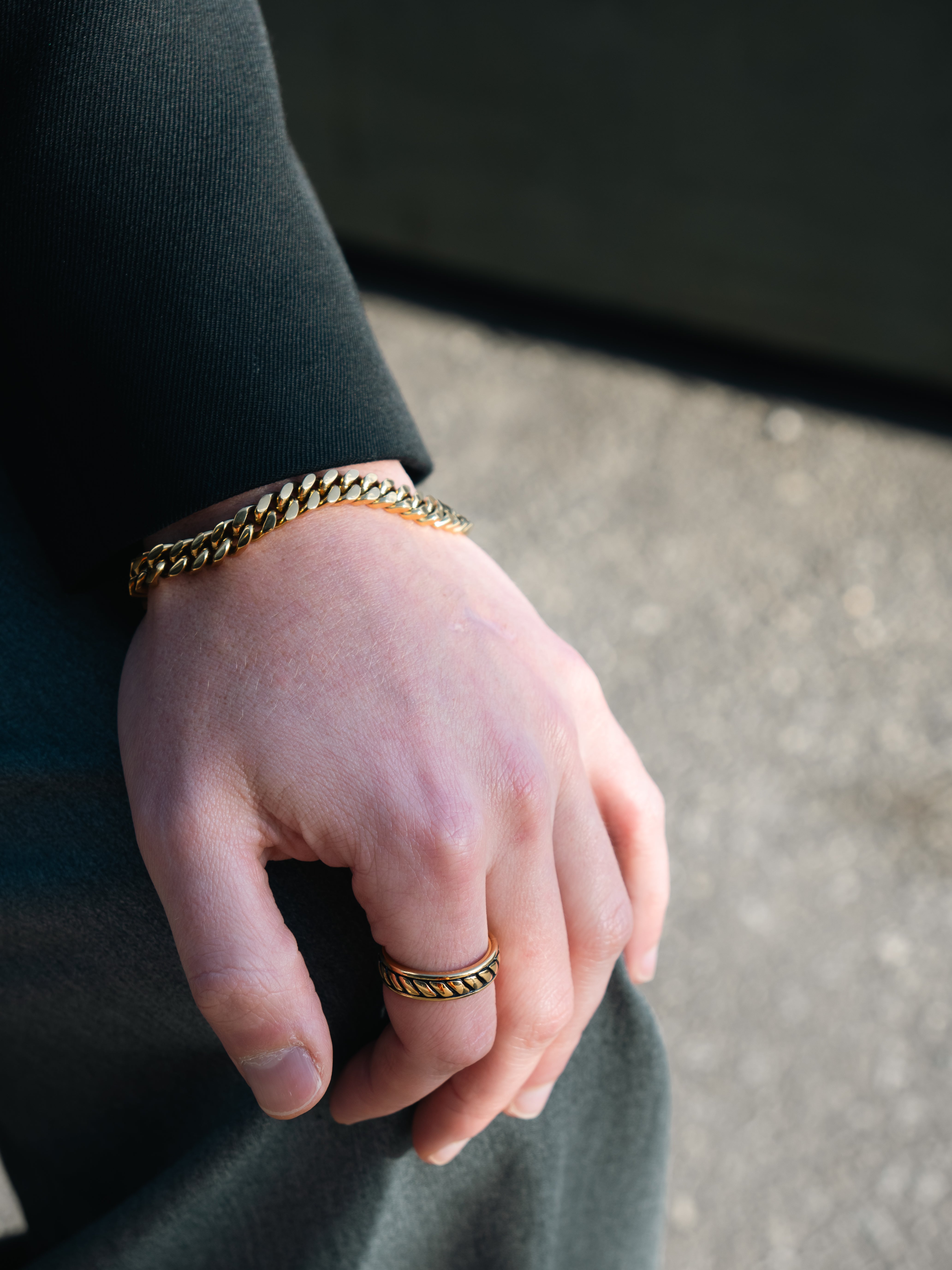 TORUS RING (GOLD)