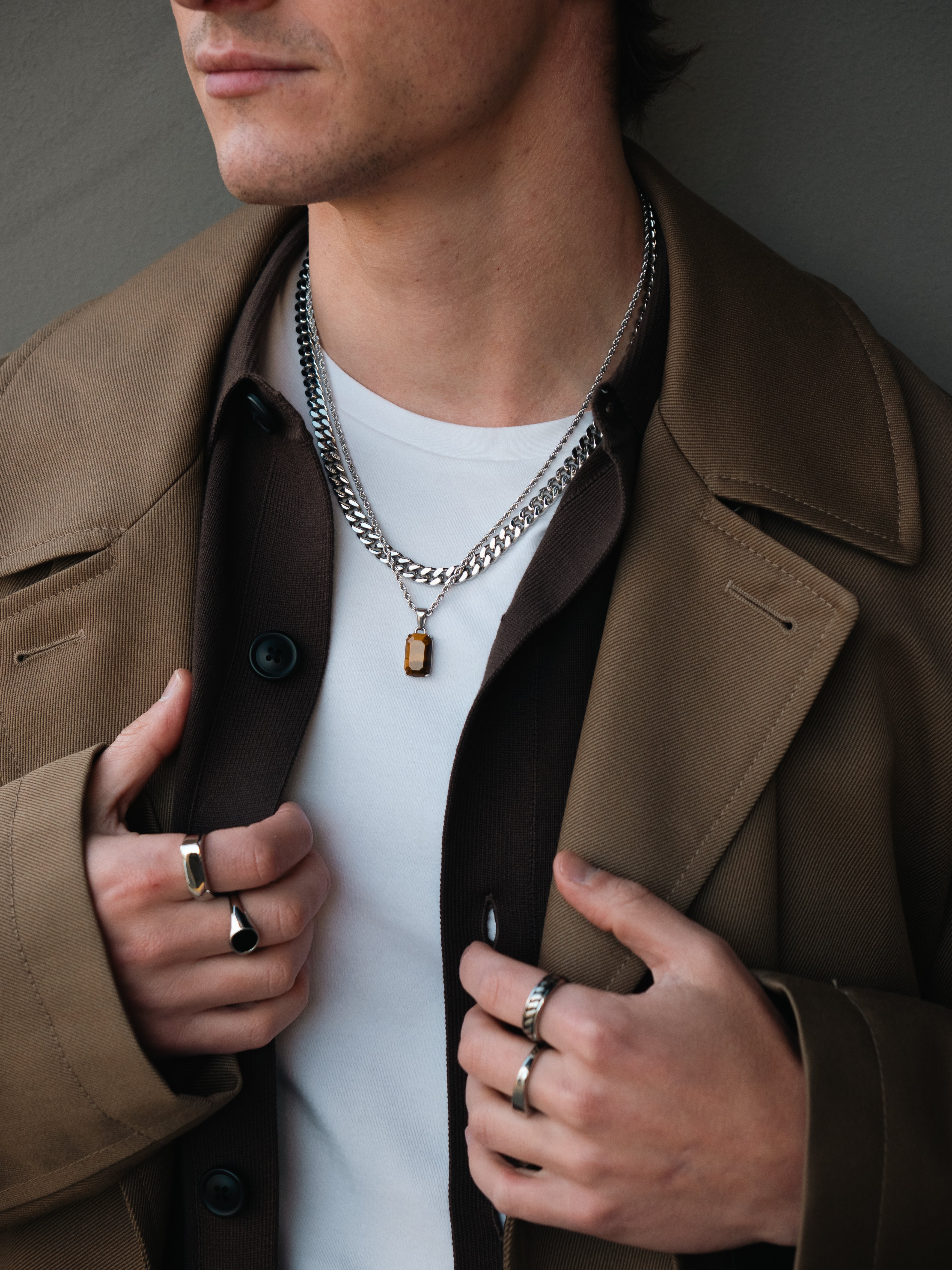EMBR PENDANT (WHITE GOLD)