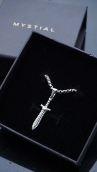 ATHAME PENDANT (WHITE GOLD)