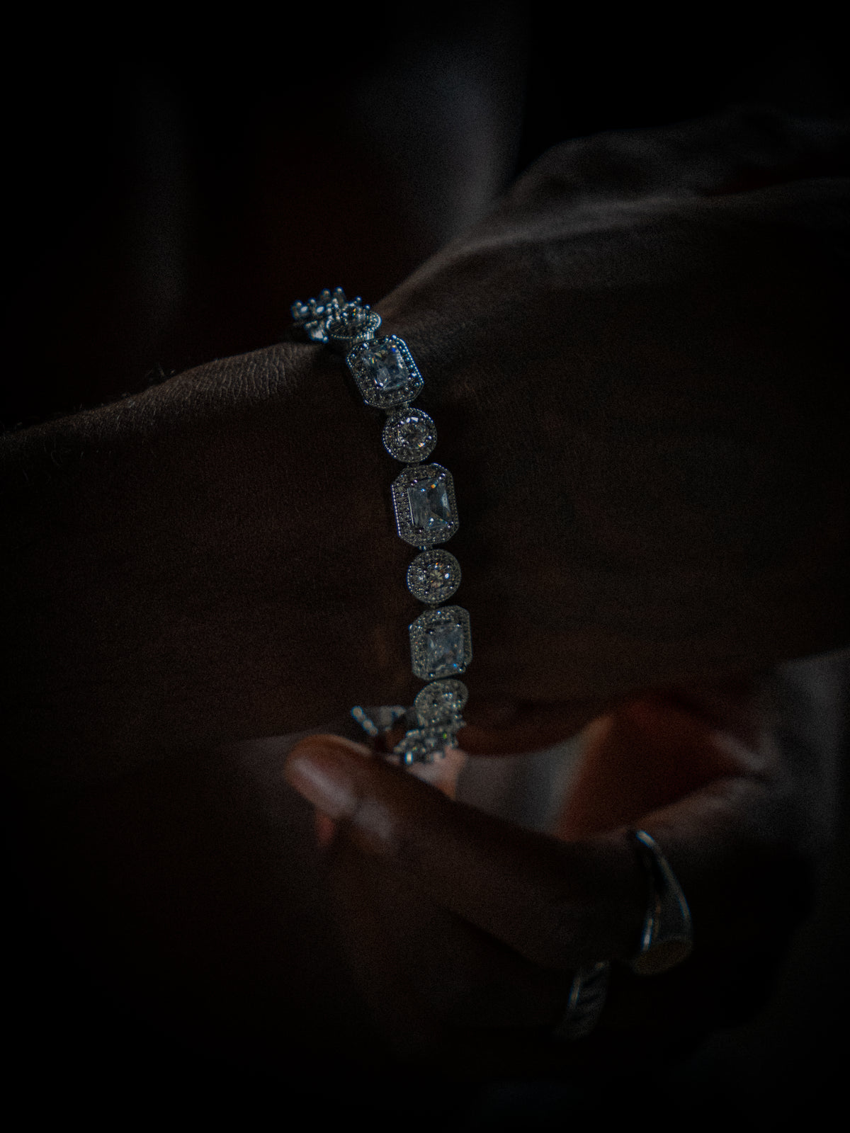 BAGUETTE ICED SET (WHITE GOLD) 10MM