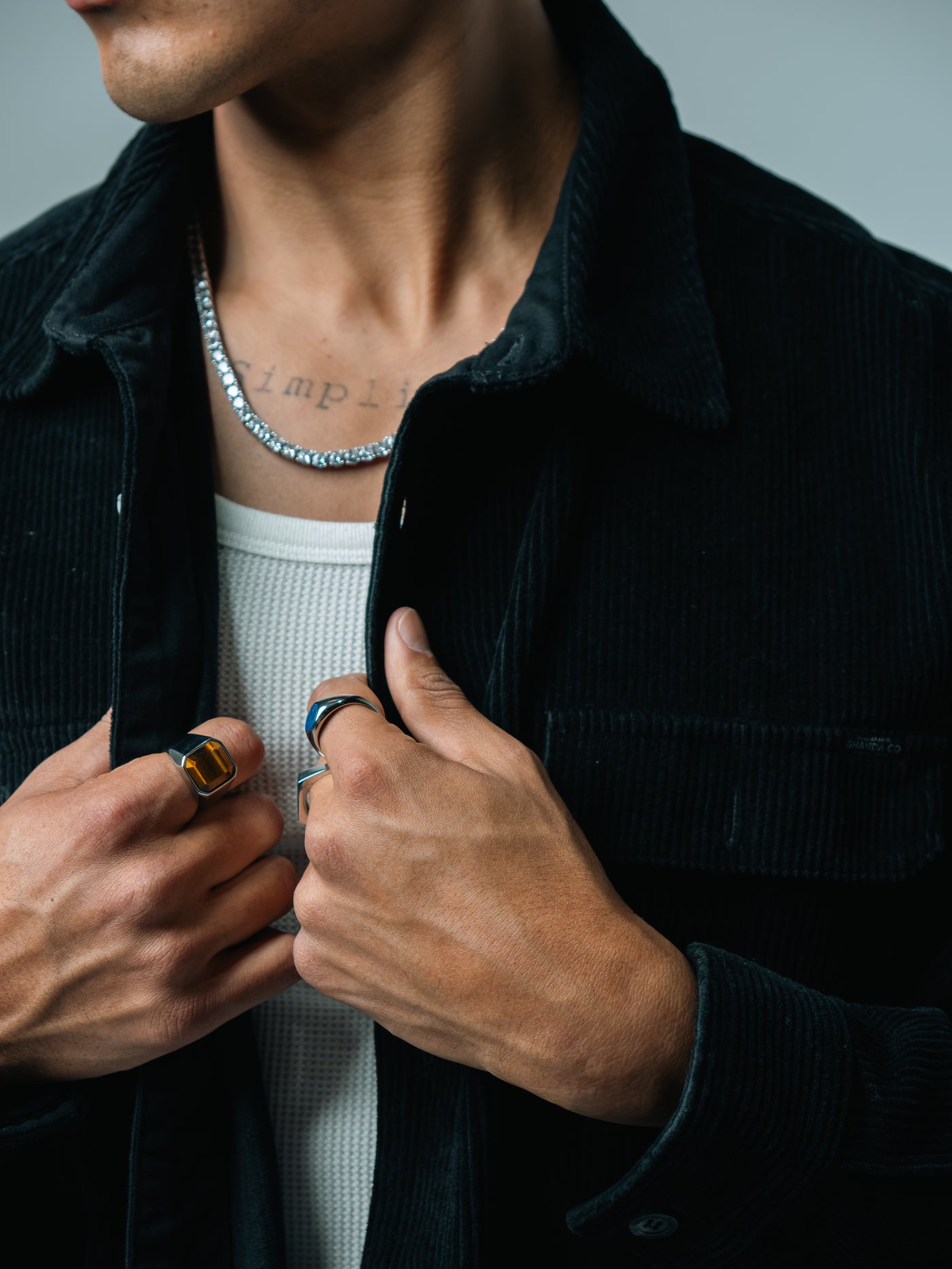 TYRIX RING (WHITE GOLD)