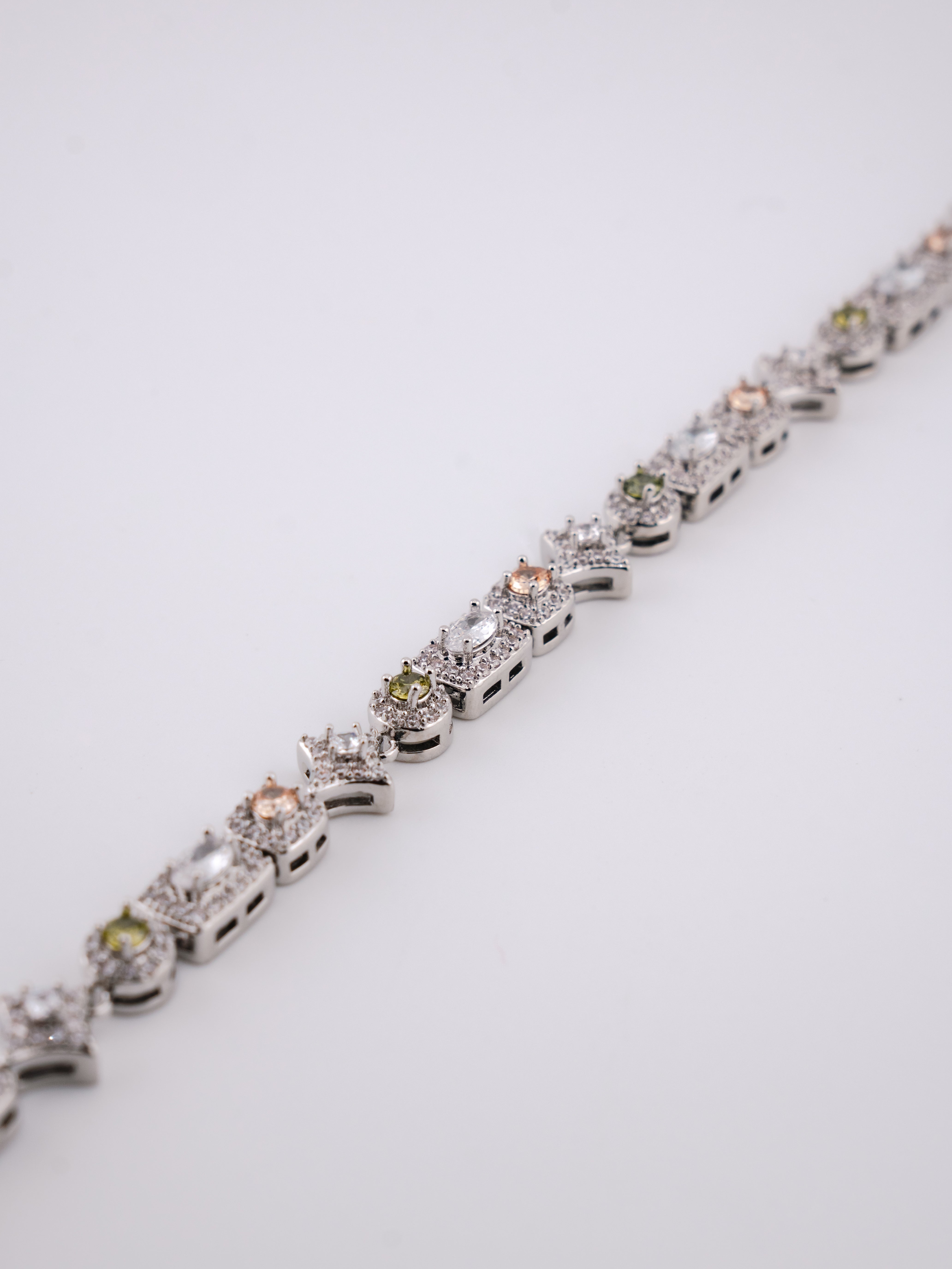 RIVIERA GEMSTONE CHAIN (WHITE GOLD) 5MM