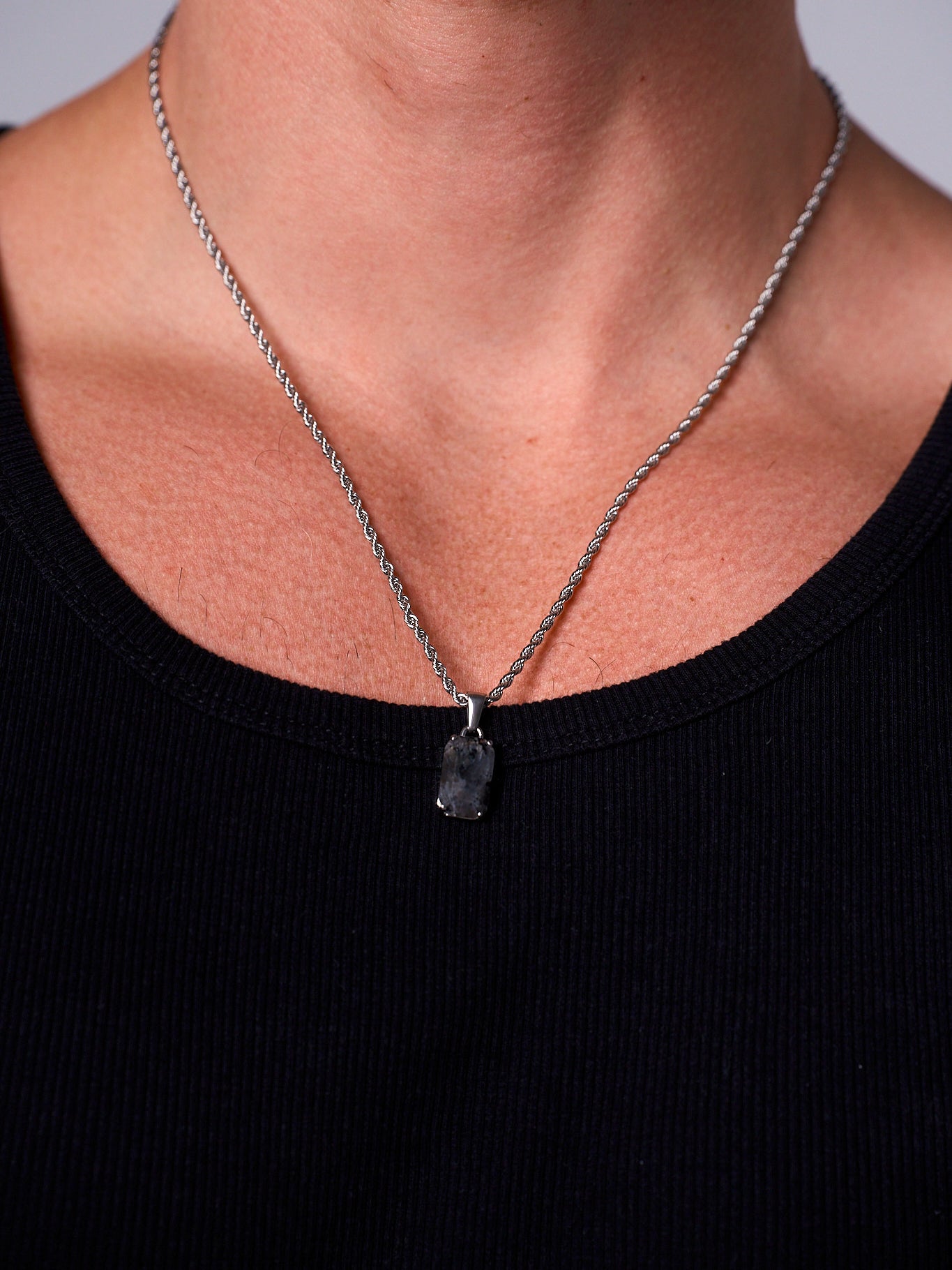 ECLIPSE PENDANT (WHITE GOLD)