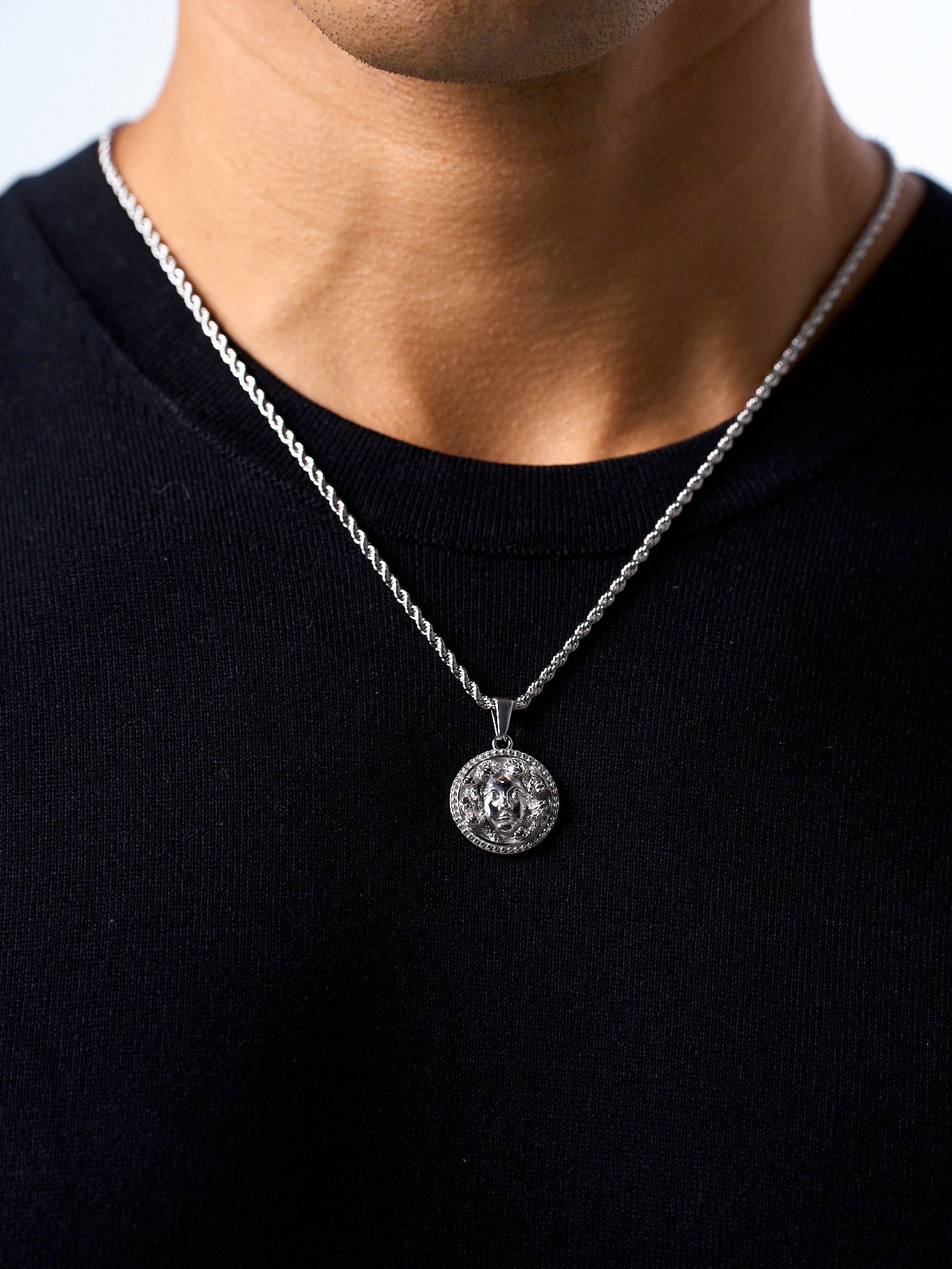 MEDUSA PENDANT (WHITE GOLD)