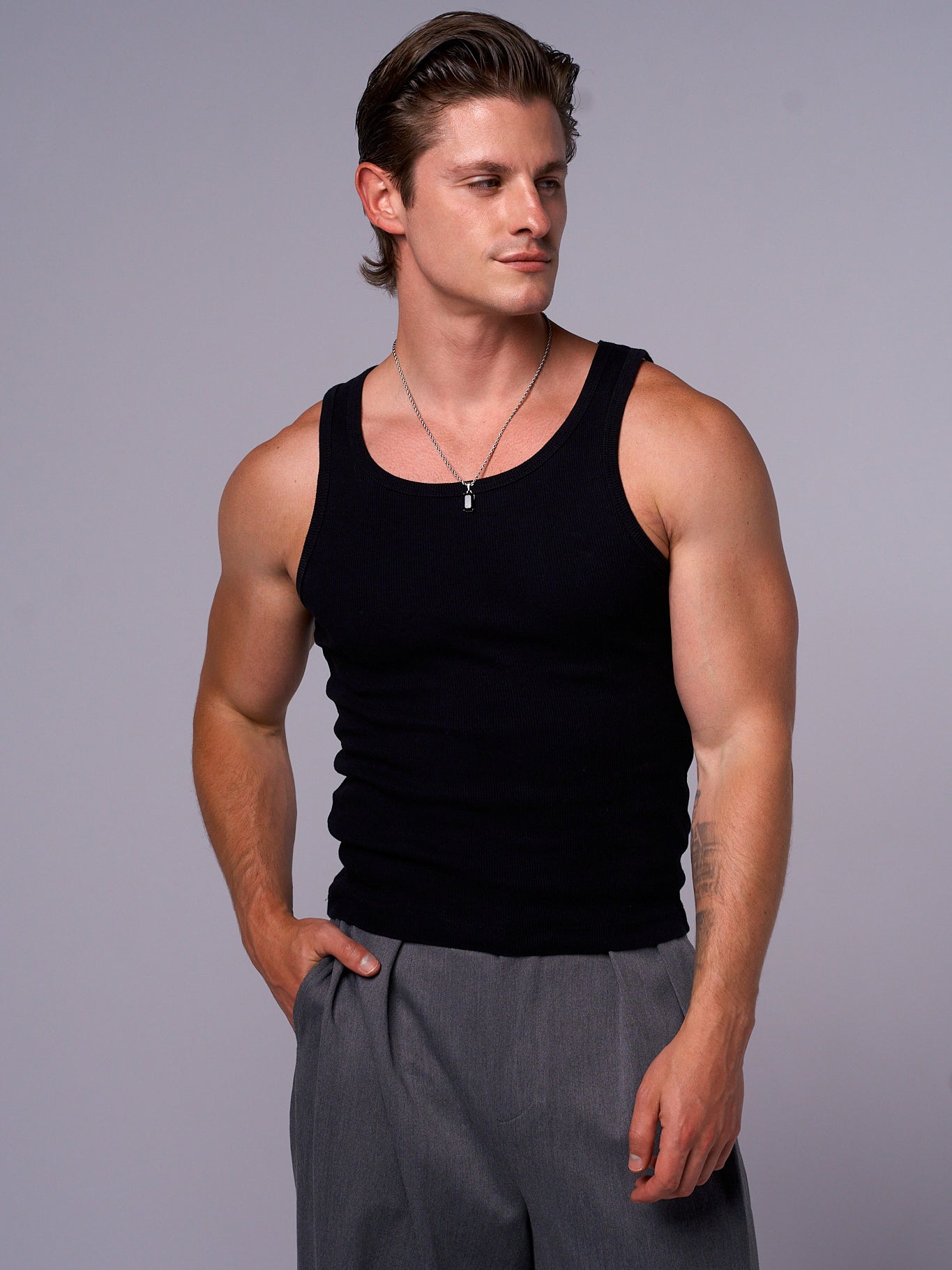 NOVA ONYX PENDANT (WHITE GOLD)