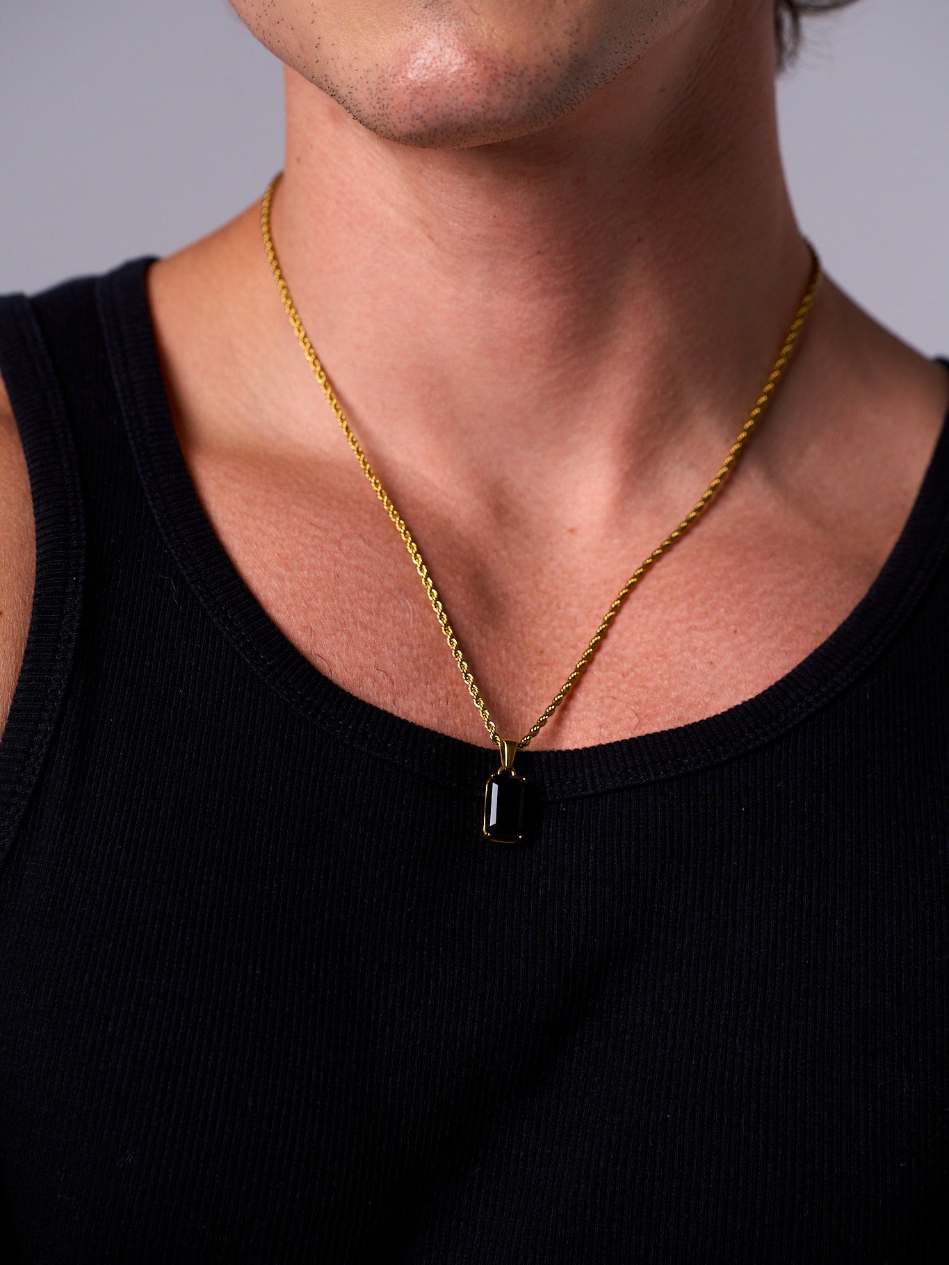 NOVA ONYX PENDANT (GOLD)