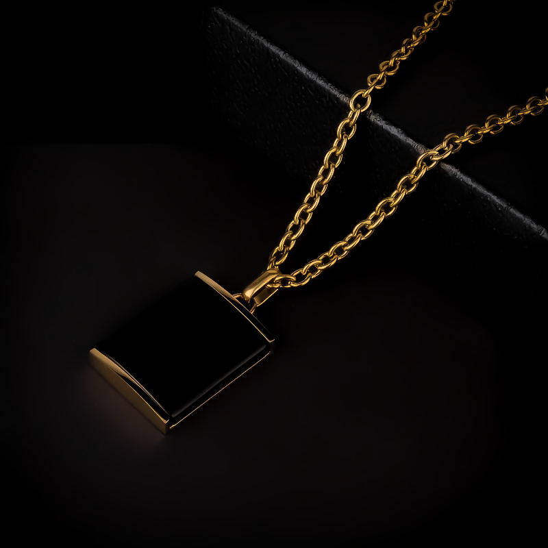 RECTANGULAR ONYX PENDANT (GOLD)